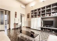 Temporary House - Porta Romana Apartment *